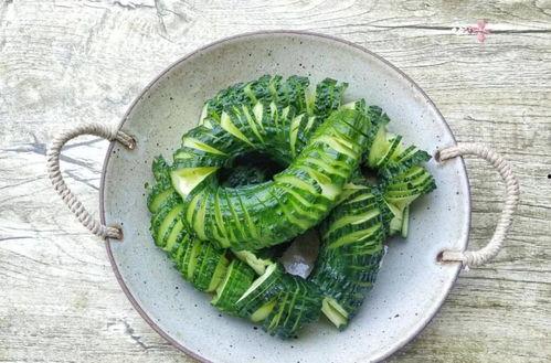 明月江南吃瓜,一场别开生面的夏日盛宴