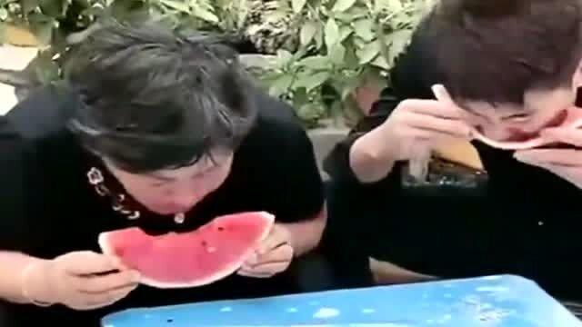 吃瓜大娘图片,揭秘民间趣味生活瞬间