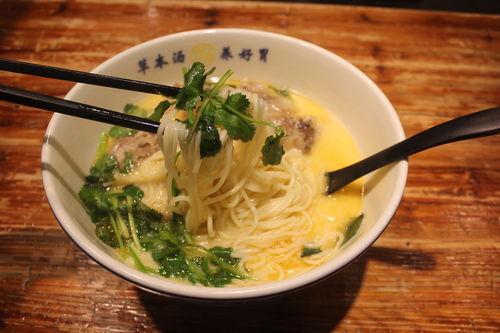 捞面吃瓜,揭秘面食与夏日消暑的完美邂逅