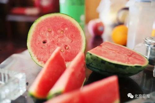 冰冻西瓜吃瓜视频,西瓜吃瓜视频带你领略清凉一夏